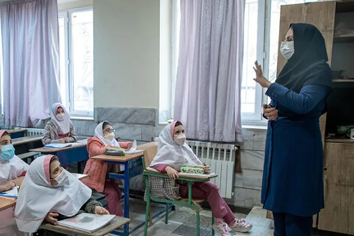 کدام مدارس کرمانشاه فردا دوشنبه (۳ بهمن ۱۴۰۱) تعطیل است؟ | تاخیر در آغاز فعالیت مدارس ۸ شهرستان