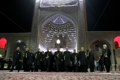 شام غریبان حسینی در حرم مطهر رضوی