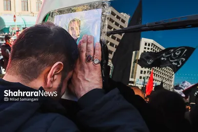اجتماع عزاداران فاطمی و تشییع پیکر ۱۲ شهید گمنام دفاع مقدس و ۲ شهید حادثه تروریستی راسک در مشهد