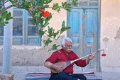 هنوز ستاره‌ها در آسمان بودند