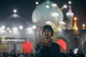 حرم مطهر رضوی در شب شهادت امام صادق‌(ع) غرق در عزا و ماتم شد