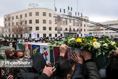 مراسم تدفین پیکر مطهر سه شهید گمنام در میدان شهدا مشهد