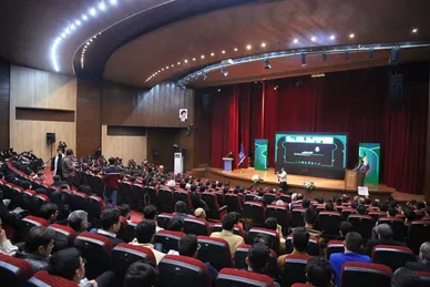 گزارش تصویری | مراسم گرامیداشت روز دانشجو با حضور قالیباف، رئیس مجلس، در دانشگاه فردوسی مشهد (۱۵ آذر ۱۴۰۴)