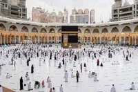 هزینه سفر حج عمره ۱۴۰۴ چقدر است؟