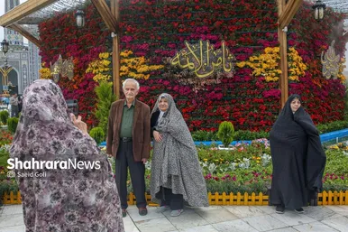 عکس‌هایی از گل آرایی حرم مطهر رضوی در دهه کرامت