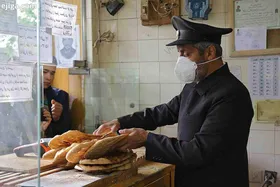 دو هزار قرص نان گرم به یاد شهید مرزبانی &laquo;رضا رضوانی&raquo; پخت و توزیع شد