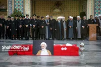 پیکر مرحوم حجت الاسلام والمسلمین علی‌‌اكبر الهى خراسانى در جوار حرم مطهر رضوی به خاک سپرده شد + فیلم