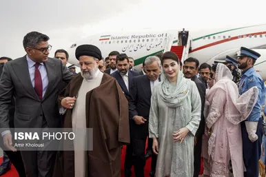 رئیسی به آرامگاه اقبال لاهوری رفت