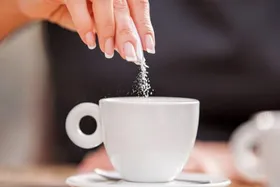 اینفوگرافی| ۶ راهکار برای مهار میل مصرفی شیرینی و شکر