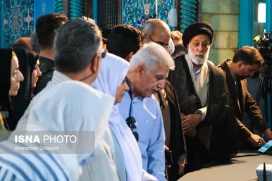عکس‌هایی از حضور چهره‌های سیاسی پای صندوق‌های رأی