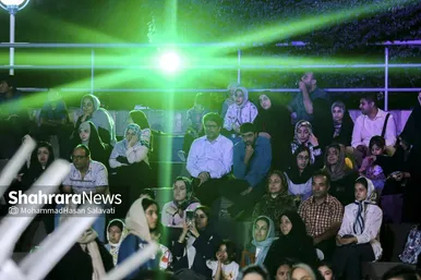 گزارش تصویری | ویژه‌برنامه «رصد ماه سرخ» در بوستان کوهسنگی مشهد