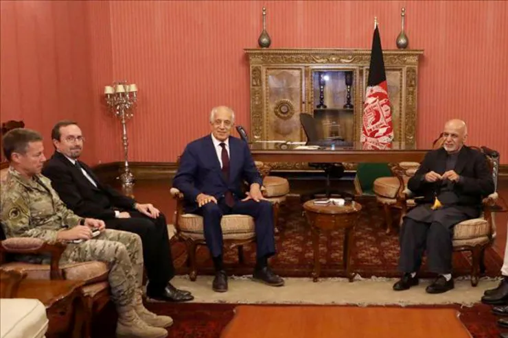 خلیلزاد برای گفتگو با اشرف غنی وارد کابل شد