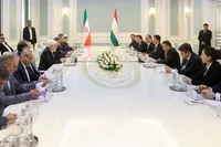 تاکید معاون اول رئیس جمهور بر مقابله با روند هویت زدایی در نشست مشترک هیئت‌های عالی رتبه ایران و تاجیکستان