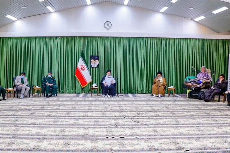 آیت‌ا... علم‌الهدی: مردم متولی تکریم روز ولادت امام‌زمان (عج) هستند