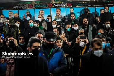مراسم تدفین پیکر ۳ شهید گمنام در میدان شهدا مشهد