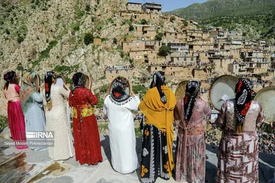 مراسم هزار دف در روستای پالنگان