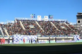 بلیت مسابقه گل&zwnj;گهر و پرسپولیس تمام شد + عکس