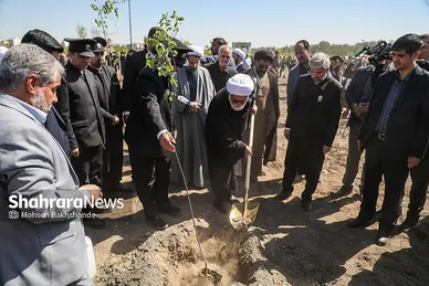 گزارش تصویری | پویش ملی نهال امید با حضور تولیت آستان قدس رضوی
