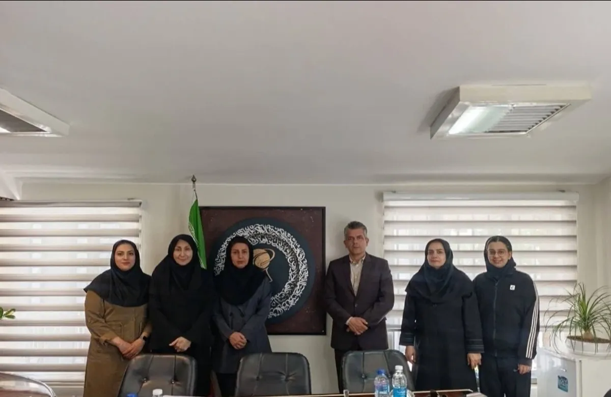 بازدید سرمربی تیم ملی تنیس روی میز بانوان از  زیرساخت‌های پینگ پنگ مشهد