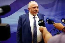 لیبرمن: رئیس&zwnj;جمهور آینده آمریکا کشور فلسطین را به رسمیت خواهد شناخت