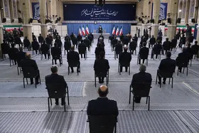 پخش سرود ملی در ديدار فرماندهان نیروی هوایی ارتش با رهبر معظم انقلاب + فیلم