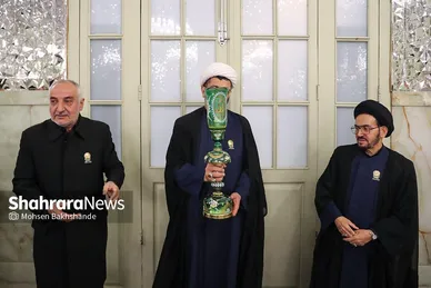 آیین جاروکشی حرم مطهر رضوی