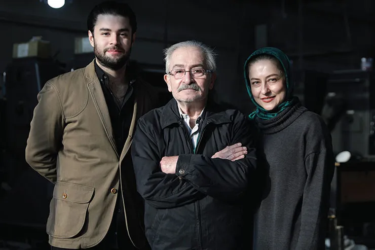 اینجا هنوز چراغی روشن است!