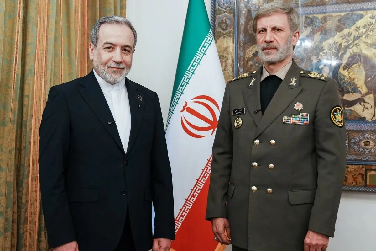 عراقچی خطاب به فرمانده کل ارتش: امنیت امروز، مدیون مجاهدت نیروهای مسلح ماست