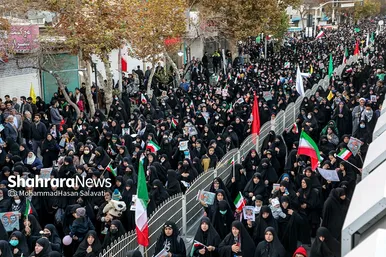 تشییع با شکوه ۳ شهید مدافع امنیت در مشهد