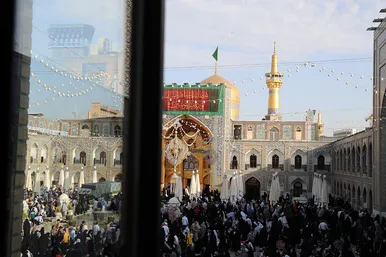 نماز عید قربان در حرم مطهر رضوی