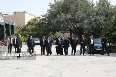 جلسه قرارگاه مرکزی خدمت رسانی به زائرین حرم مطهر رضوی