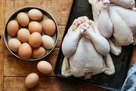 افزایش تولیدات دامی در خراسان رضوی | جهش ۱۰ درصدی در تولید تخم&zwnj;مرغ و رشد تولید گوشت مرغ