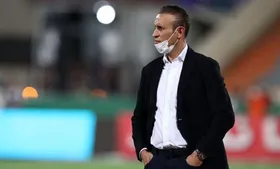 سرمربی پرسپولیس قید یک بازیکن خارجی را زد