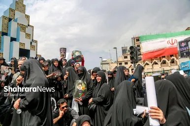 مشهد در ماتم رئیس جمهور شهید (۱)