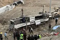 دومین حادثه مرگبار تصادف در کمتر از ۱۰ روز در افغانستان | ۲۵ نفر جان باختند