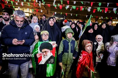 گزارش تصویری | مشهد ایستاده در کنار مدافعان وطن -۲