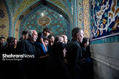 عزادرای شهادت امام رضا (ع) در حرم مطهر رضوی