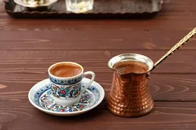 نحوه دم کردن یک فنجان قهوه ترک اصیل