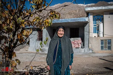 زندگی در سی سخت یک سال پس از زلزله
