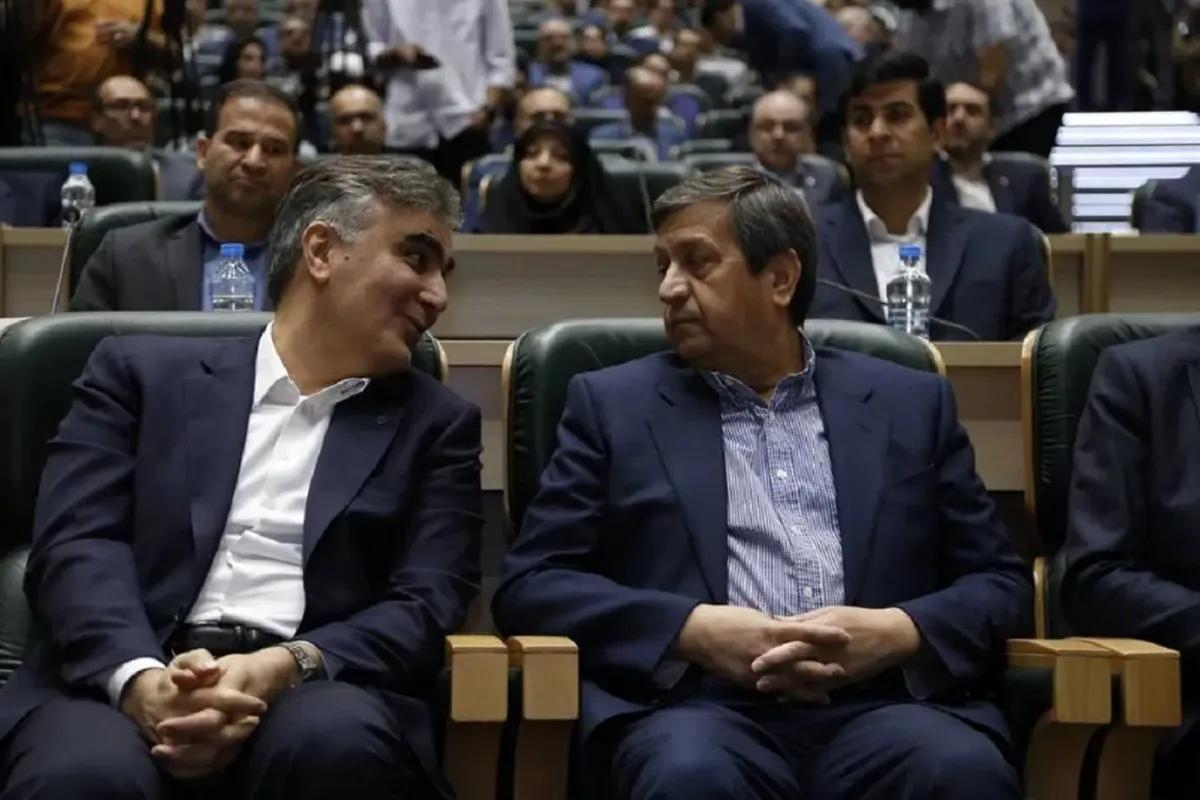 جلسه مجلس با همتی و فرزین برای بررسی افزایش قیمت ارز، سه‌شنبه (۴ دی ۱۴۰۳) برگزار می‌شود
