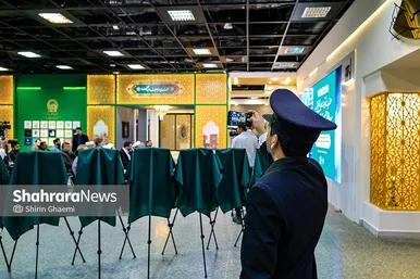 گزارش تصویری | آیین رونمایی از ۷ دستخط رهبر شهید در غباروبی‌های مضجع منور رضوی