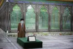 حضور رهبر انقلاب در مرقد بنیان‌گذار انقلاب اسلامی در آستانه ۱۲بهمن + عکس