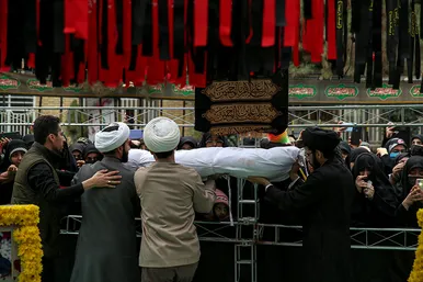 آئین تشییع و تدفین «شهید گمنام» در دانشکده شهید منتظری مشهد