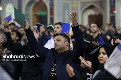 مراسم احیاء شب ۲۱ ماه رمضان در حرم مطهر رضوی