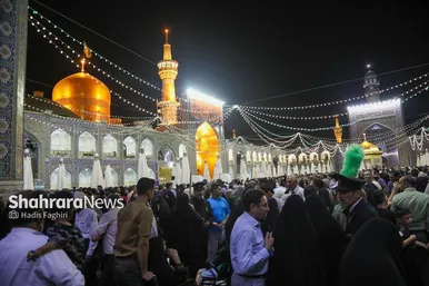 گزارش تصویری | حال و هوای حرم مطهر رضوی در شب میلاد پیامبر اکرم