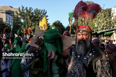 حرکت کاروان نمادین اسرای کربلا در مشهد