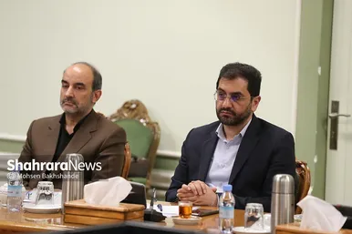 جلسه قرارگاه مرکزی خدمت رسانی به زائرین حرم مطهر رضوی