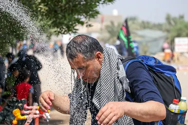 نذر آب در مسیر کربلا
