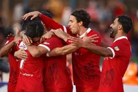 بررسی وضعیت لیگ برتر فوتبال بدون بازیکنان خارجی | پرسپولیس صلح می‌خواهد
