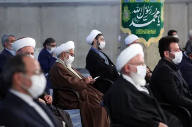 دیدار جمعی از مسئولان نظام و مهمانان شرکت کننده در کنفرانس وحدت اسلامی با رهبر معظم انقلاب